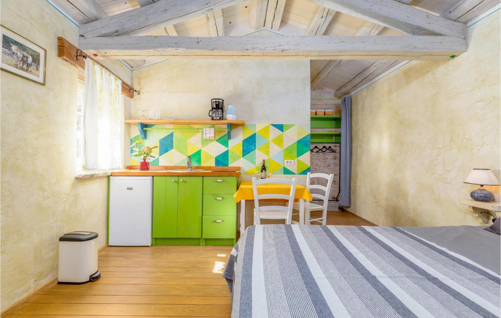 Awesome Apartment In Zminj ภายนอก รูปภาพ